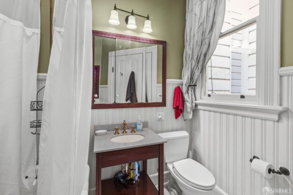 imgi_55_033bc1cd-74c0-4c97-8a33-e5c393f0cde6